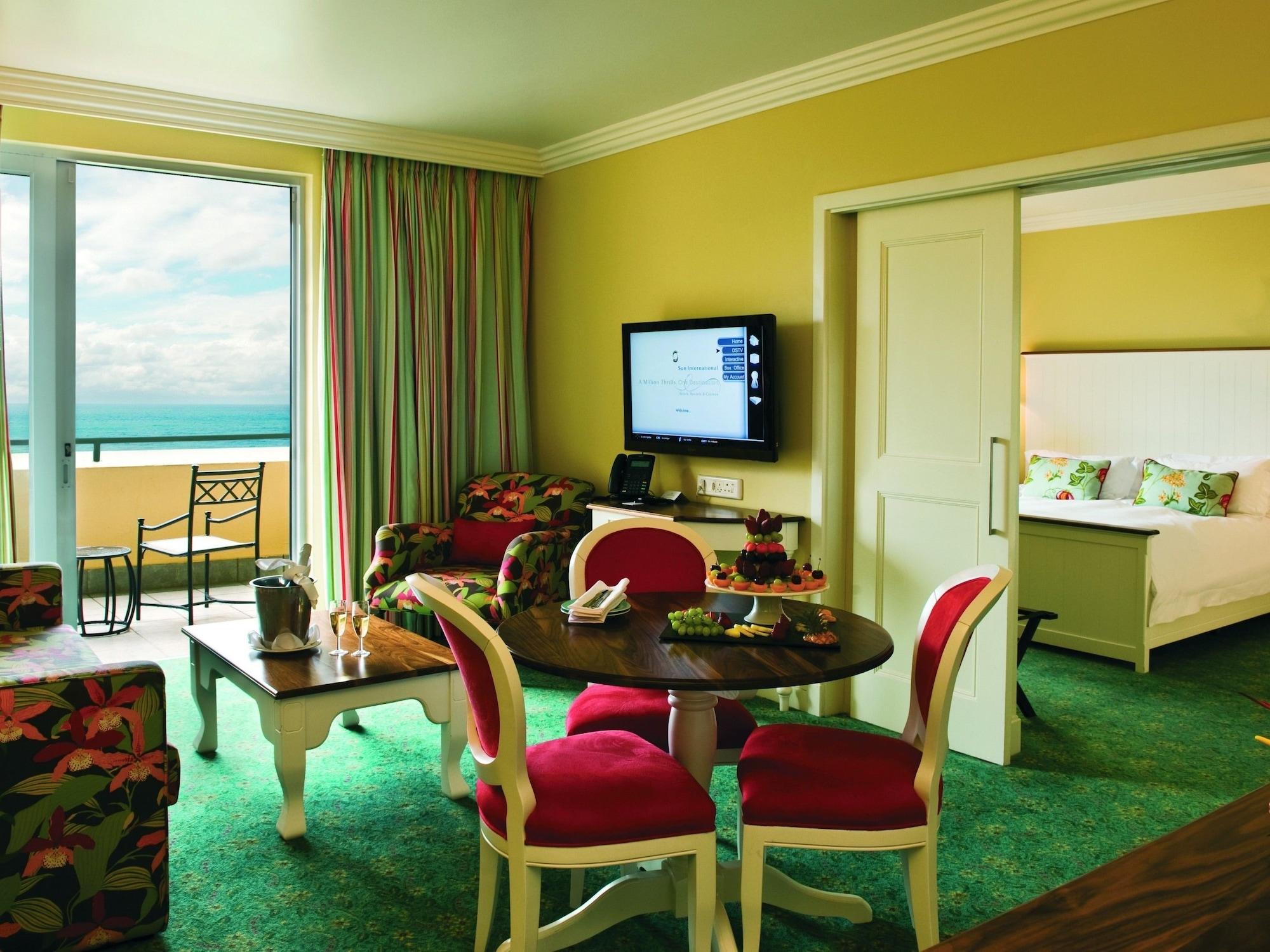 Wild Coast Sun Hotel Port Edward Eksteriør billede